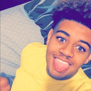 Meet your Posher, Corey